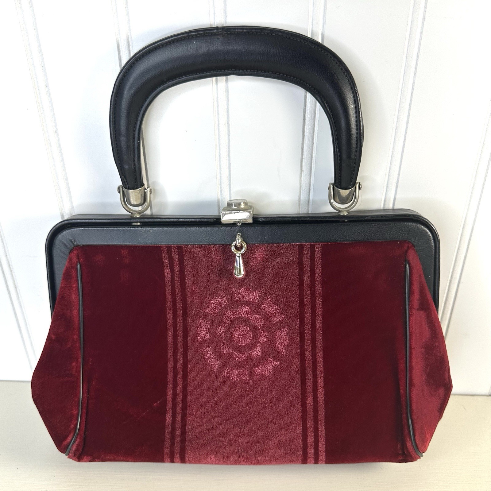 Vintage Roberta di Camerino Bagonghi Doctor Handbag Purse Red Bevilacqua Velvet
