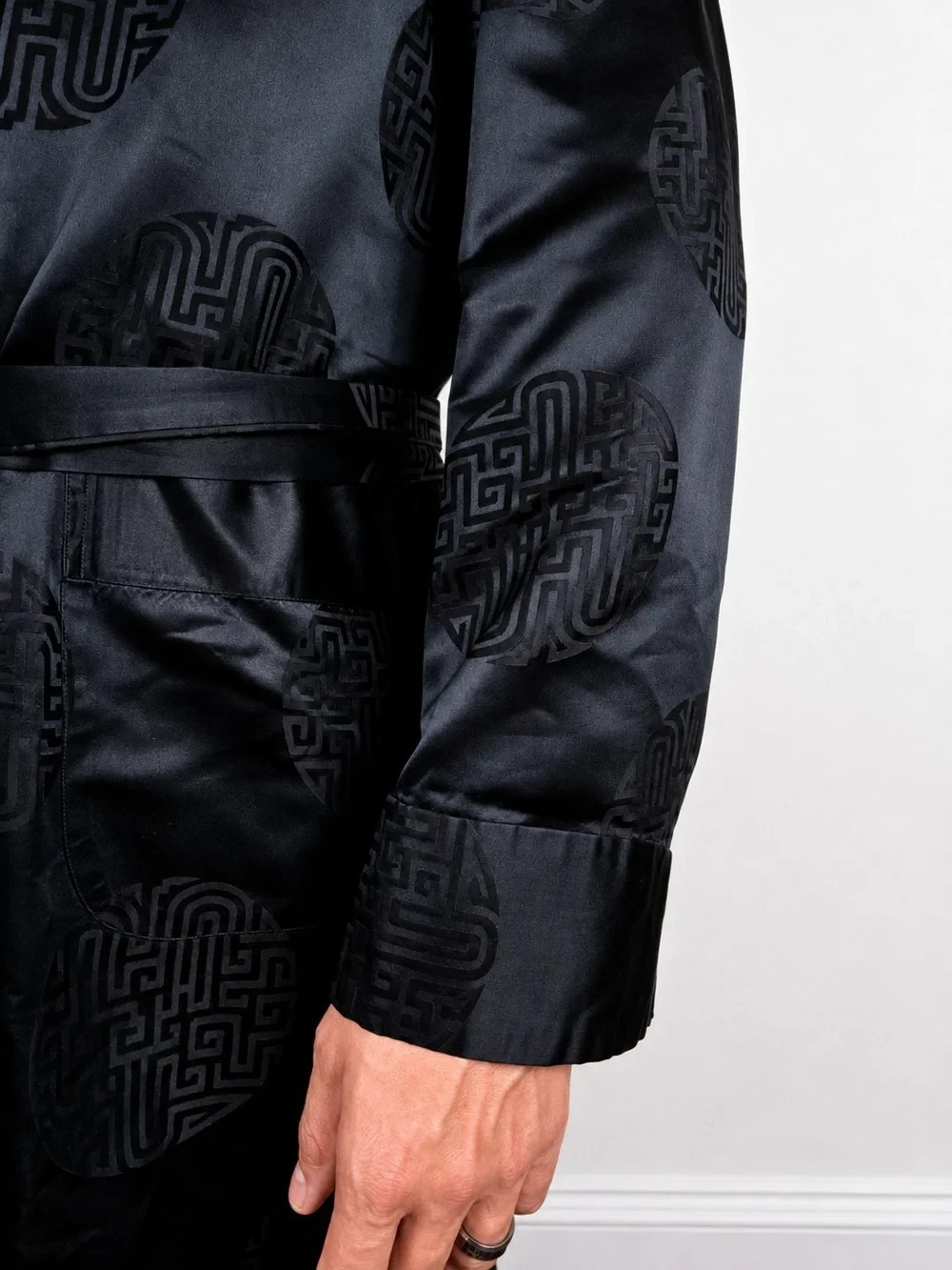 Rare Vintage Mark Cross Black Silk Jacquard Smoking Robe Hong Kong Luxury L