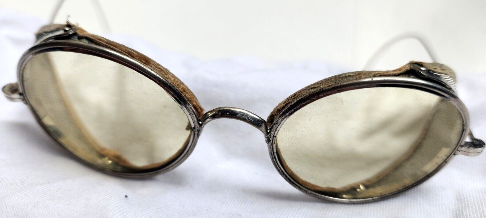 VTG STEAMPUNK WW2 SUNGLASSES MATSUDA PALE LEMON LENS METAL SHIELDS SUEDE TRIMS