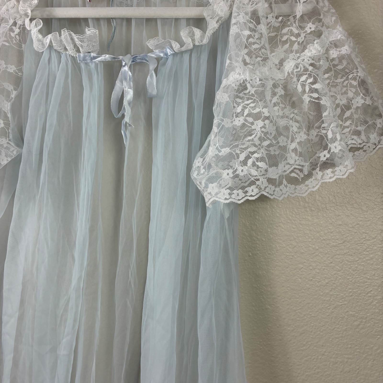 Vintage 60s Circle III New York Lace Hostess Gown Medium Sheer Angelcore Mint