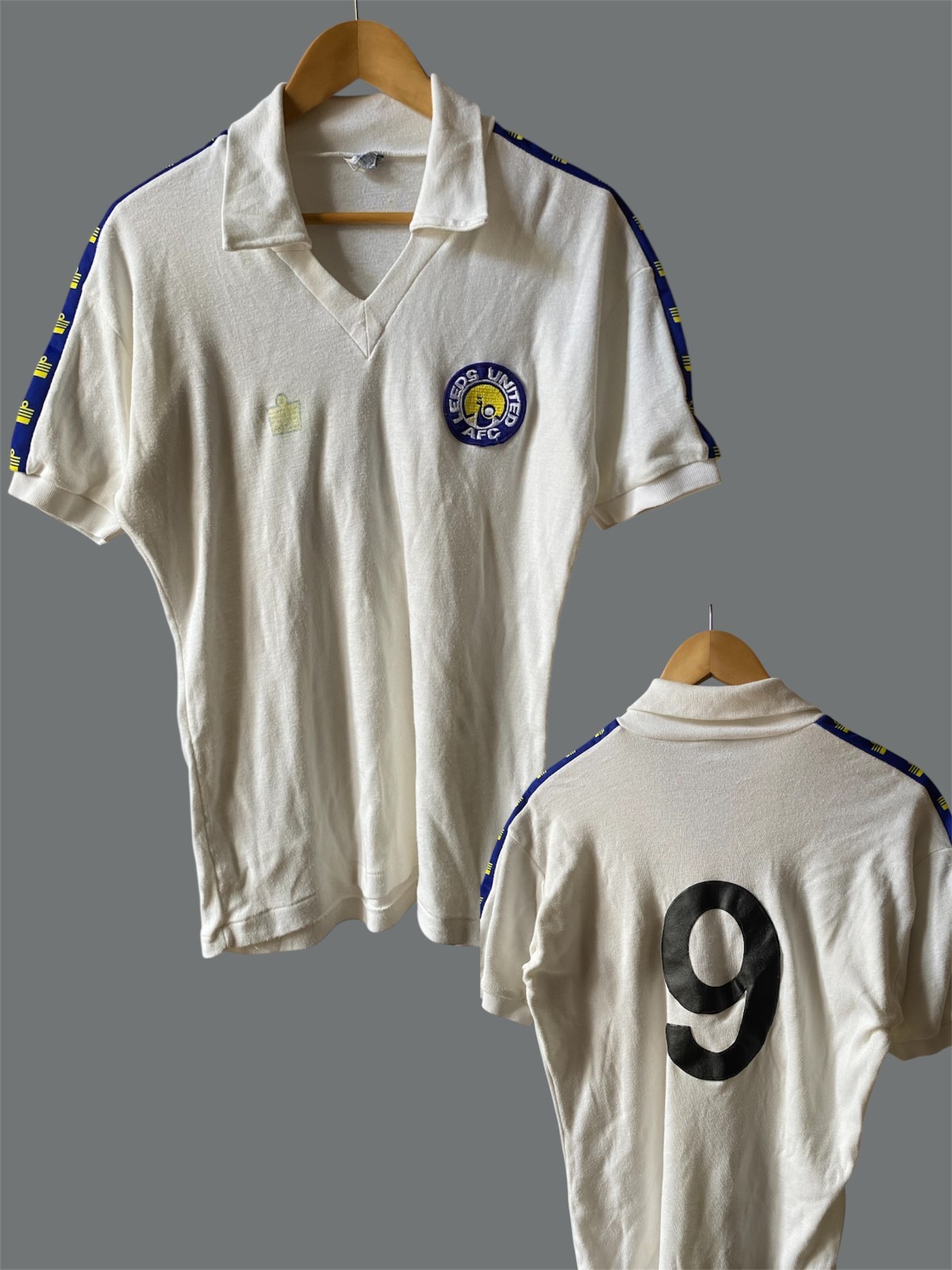 ORIGINAL 70-80`s Vintage Admiral Leeds United Shirt 40” Embroidered Crest #9 UK