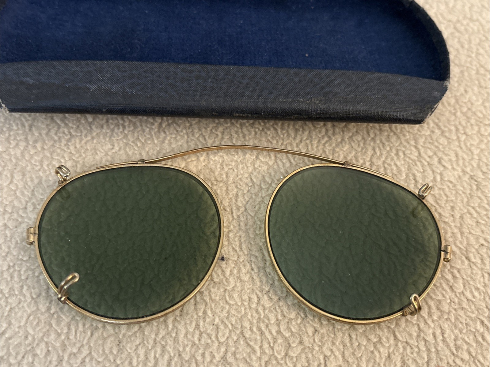Vintage 1930’s Clip-on SUNGLASSES in Hard Case