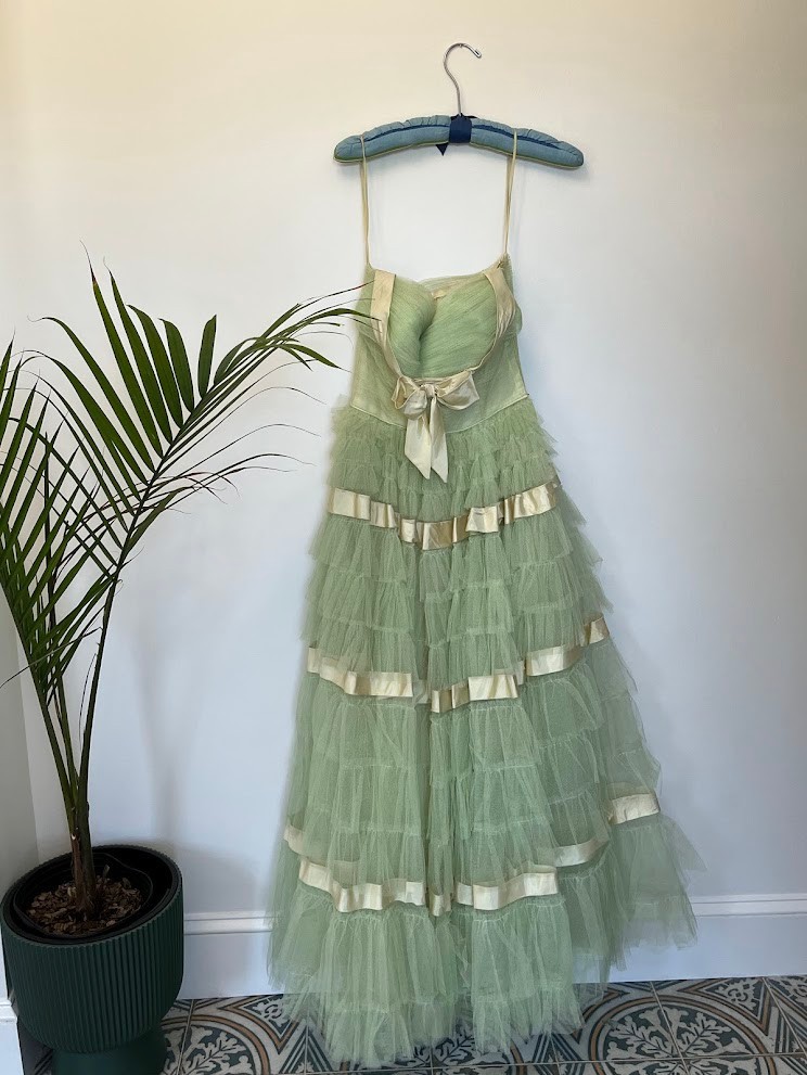 Vintage 1950s Light Green Tulle Party Dress | Fairycore Prom Gown | Tea Party XS