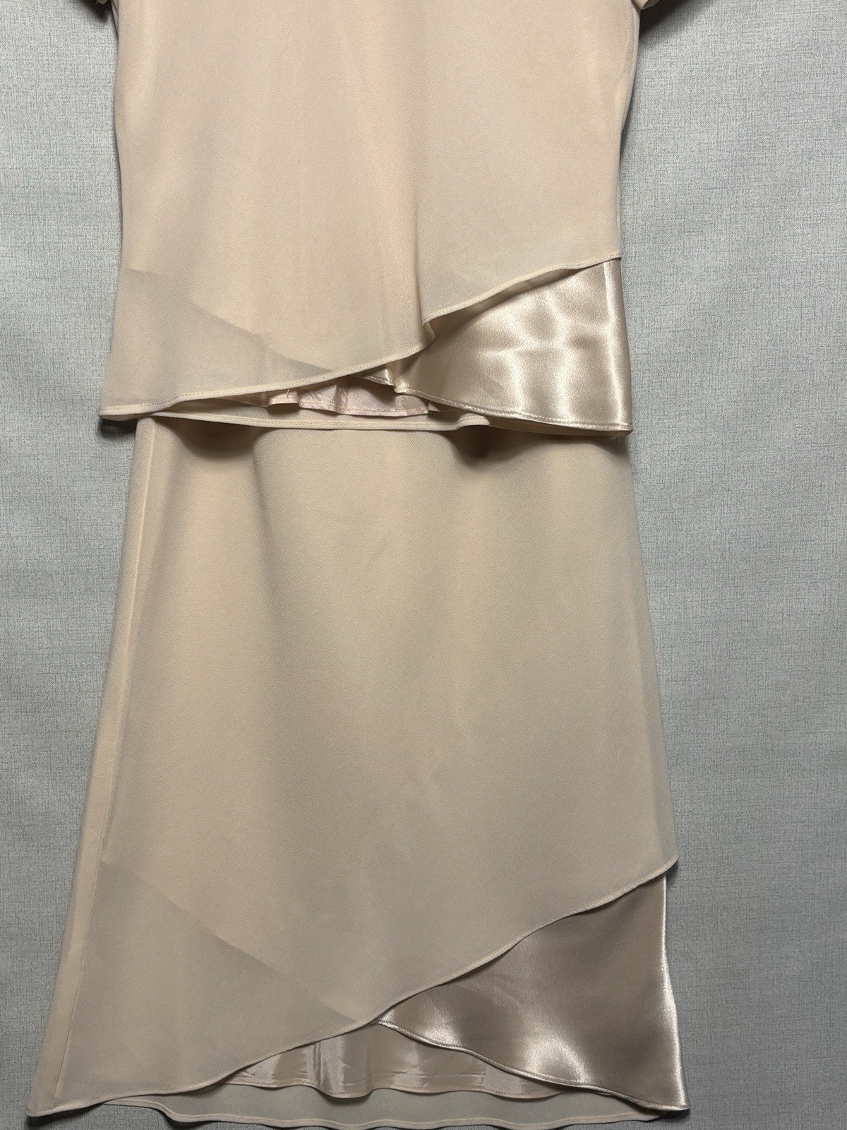 Jolibel Petite Skirt Suit Set Size 2 Beige Satin Vintage 90s
