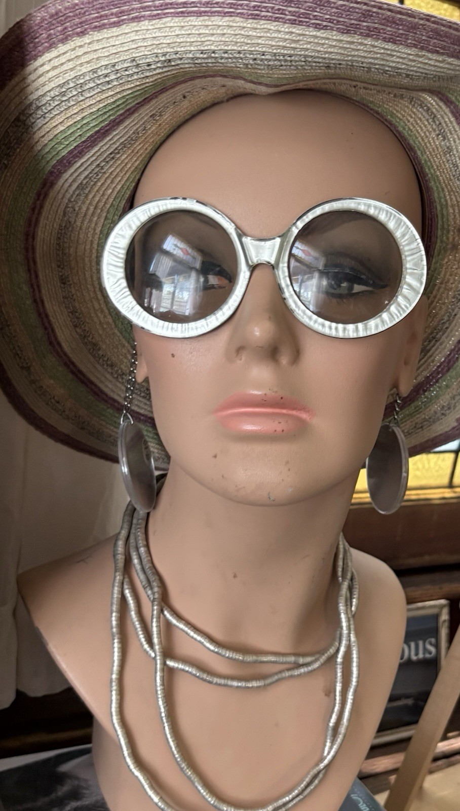 70s Vintage Sunglasses with Disc Chain Earrings Je-Dol USA Mod Silvery Plastic