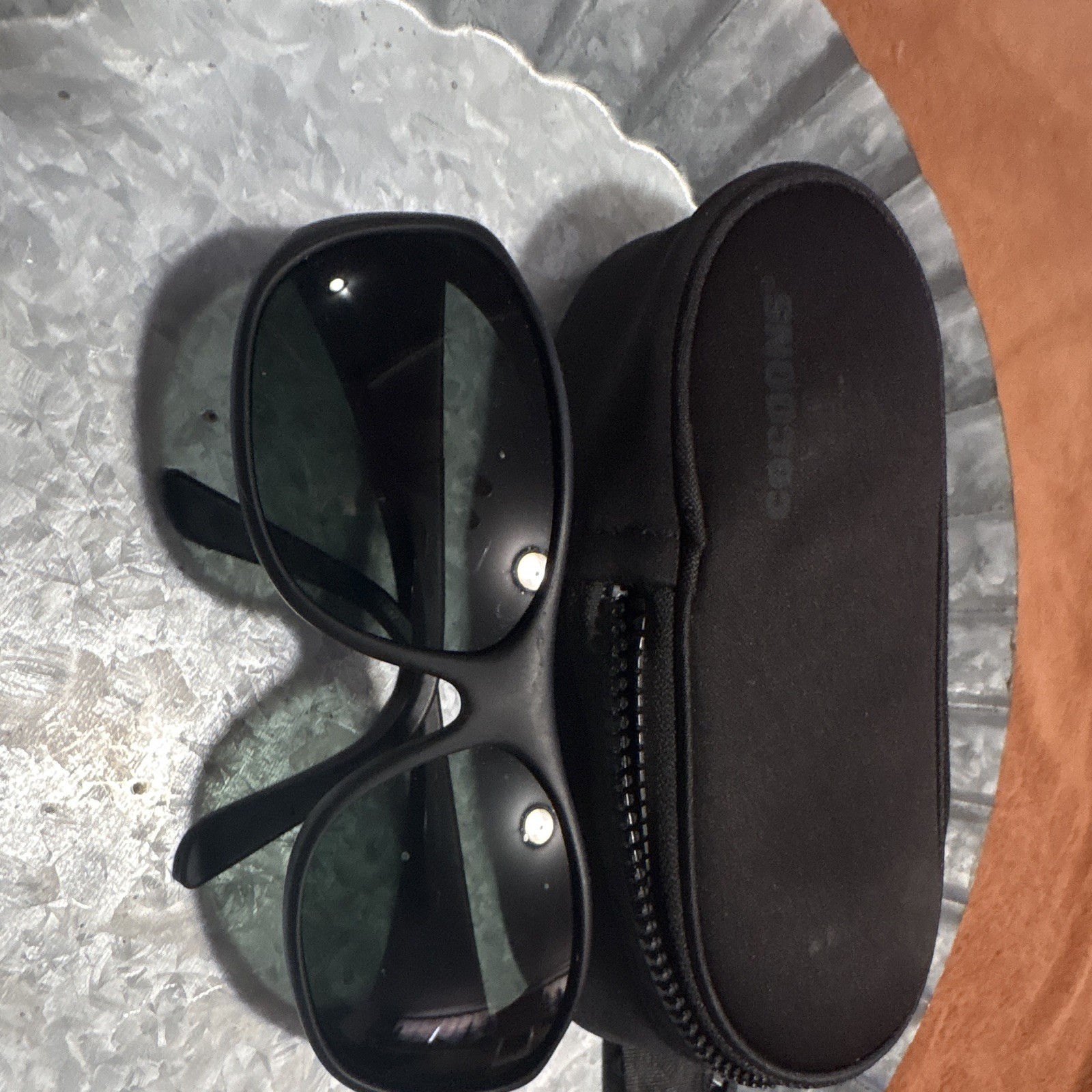 Cocoon Wrap Sports Sunglasses Green Lenses Black Plastic Frame w/ Case