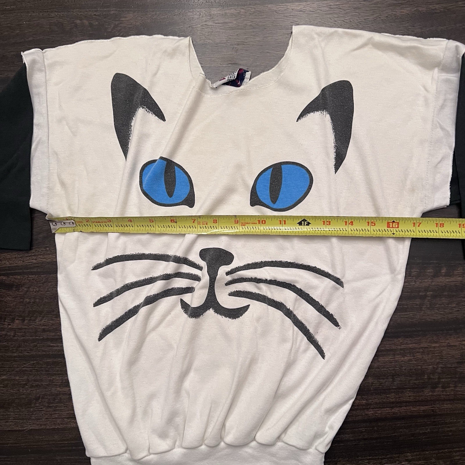 Vintage 70s Shirt Cat Face Animal Zoo White 1/4 Sleeve Sweatshirt Variety Whiske