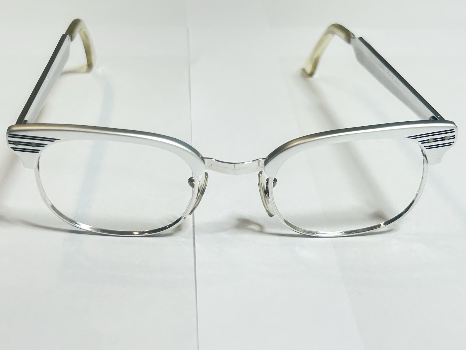 HUDSON Vintage Aluminum Eyeglass Frames 4 3/4 Silver USA 46 -22 NOS