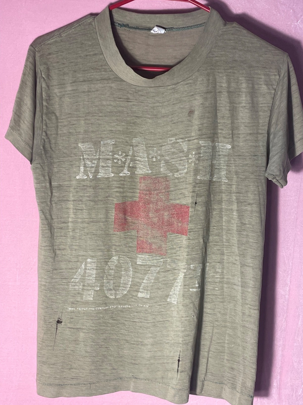 VINTAGE 1981 M*A*S*H* 4077th t-shirt Sz. Med. REAL&RARE – Authentic TeeJays tee