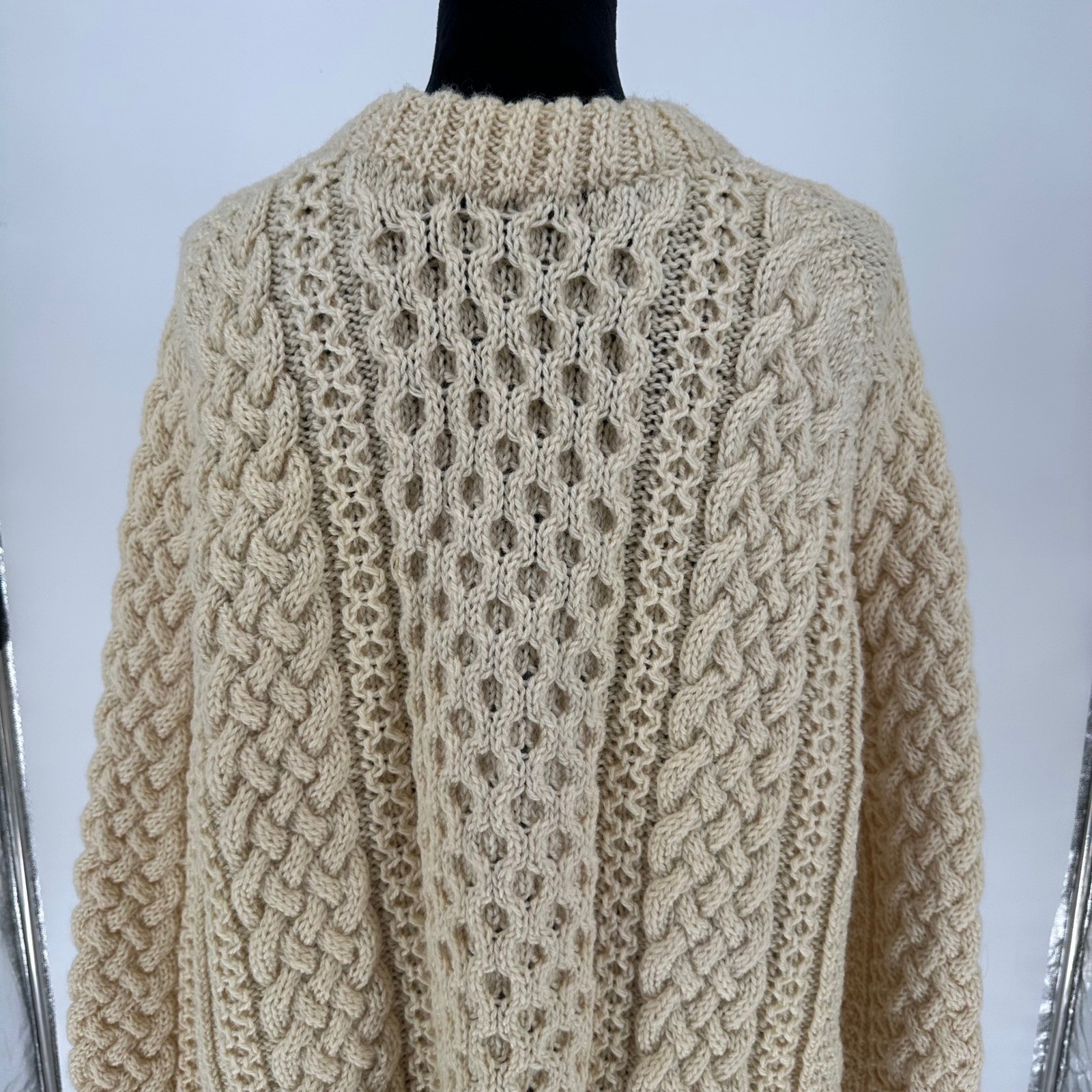 Vintage United Kingdom 100% Pure New Wool Chunky Fisherman Pullover Sweater Men